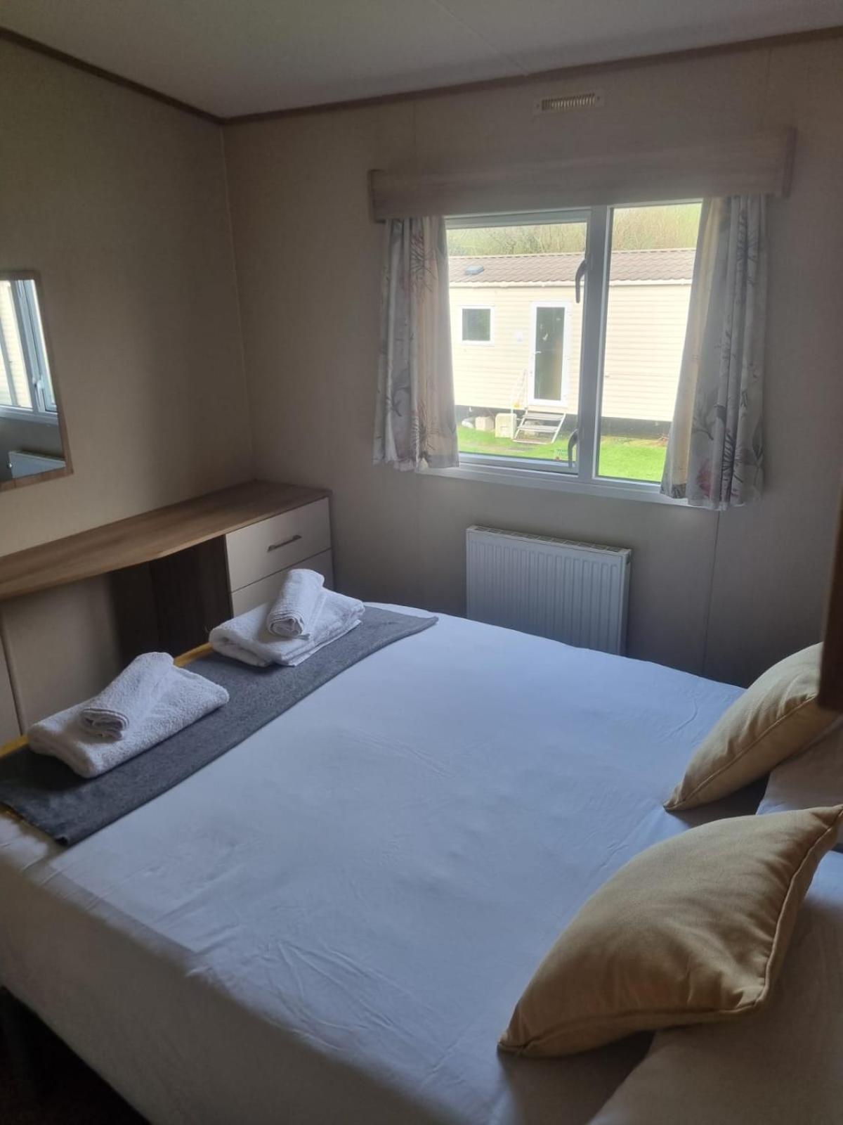 Newquay Bay Porth Caravan - 6 Berth المظهر الخارجي الصورة